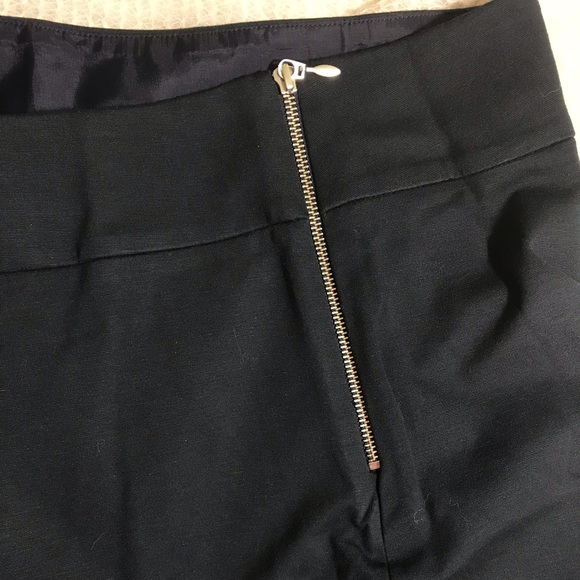 Banana Republic | stretch navy mini skirt - Picture 2 of 3
